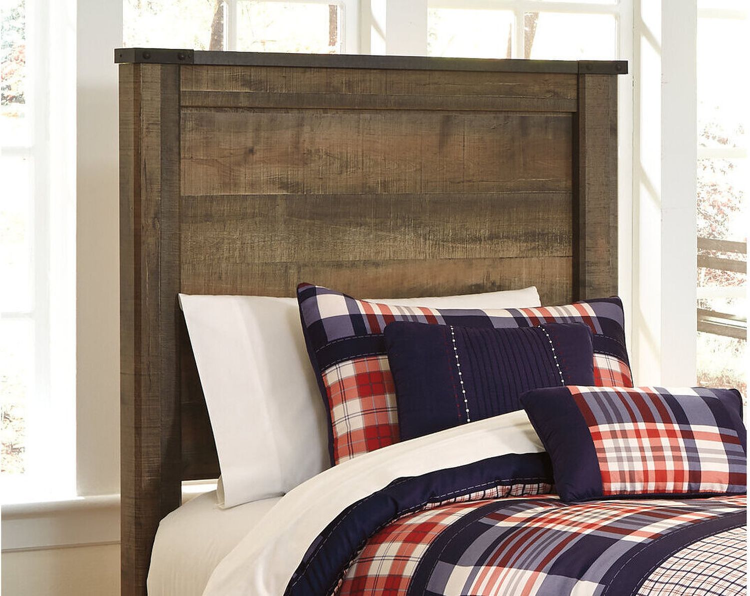 Trinell Brown Twin Storage Panel Bed B446B8