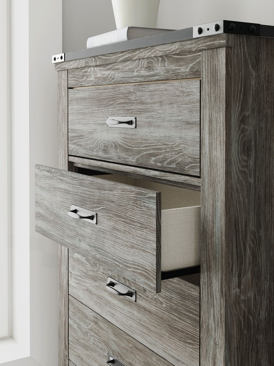 Frandern Chest of Drawers In Gray B448046