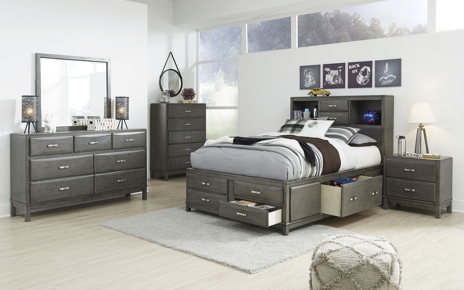 Caitbrook Gray Bedroom Mirror B47636