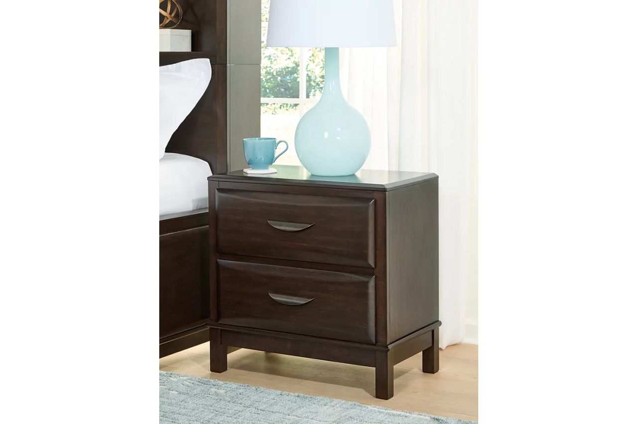 Vanmore Nightstand In Dark Brown B47992