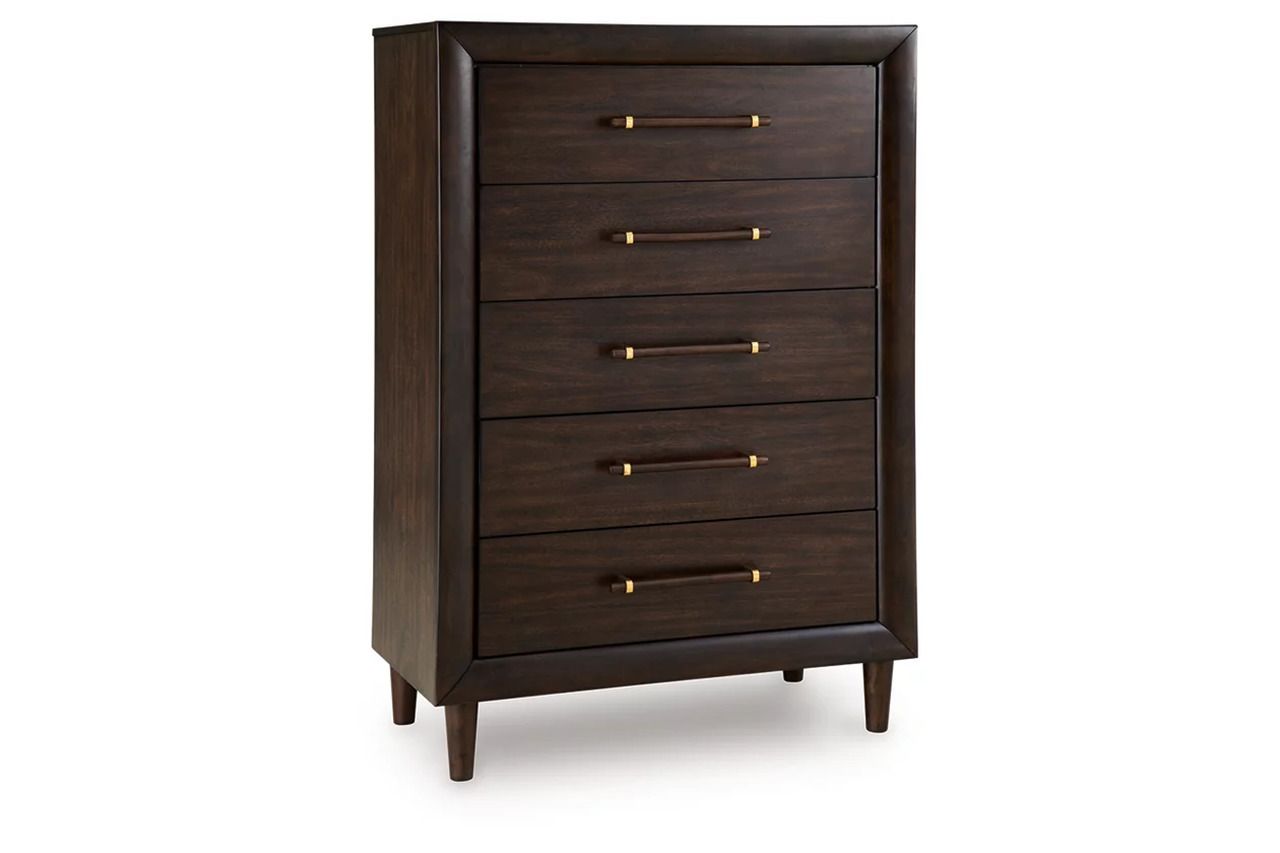 Dantenton Chest of Drawers In Merlot B61146