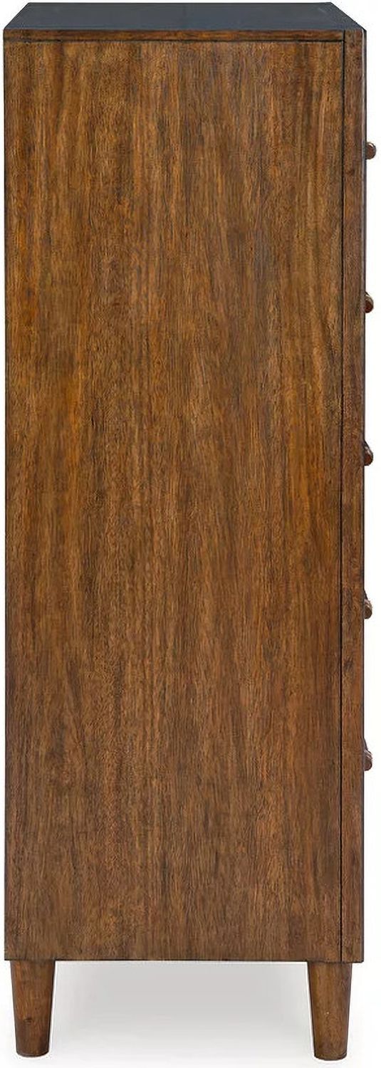 Lyncott Chest of Drawers In Brown B61546