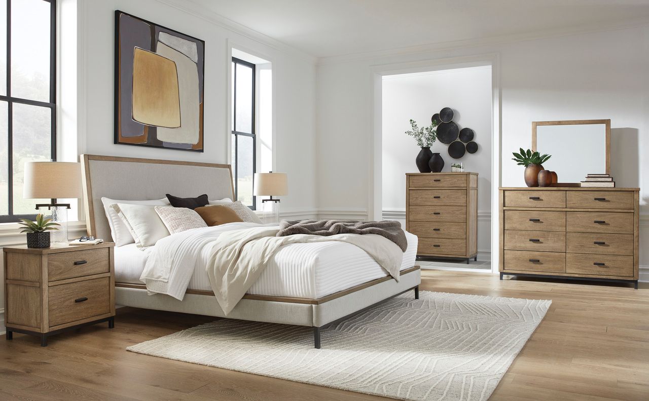 Tomtyn Dresser In Light Brown B62231