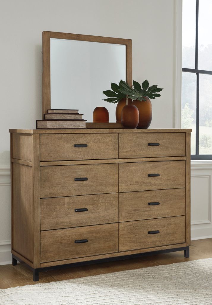 Tomtyn Dresser In Light Brown B62231
