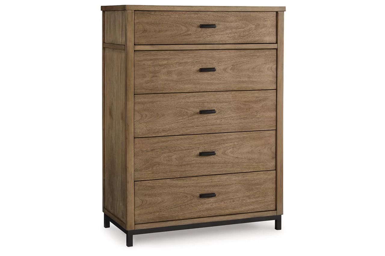 Tomtyn Chest of Drawers In Light Brown B62246