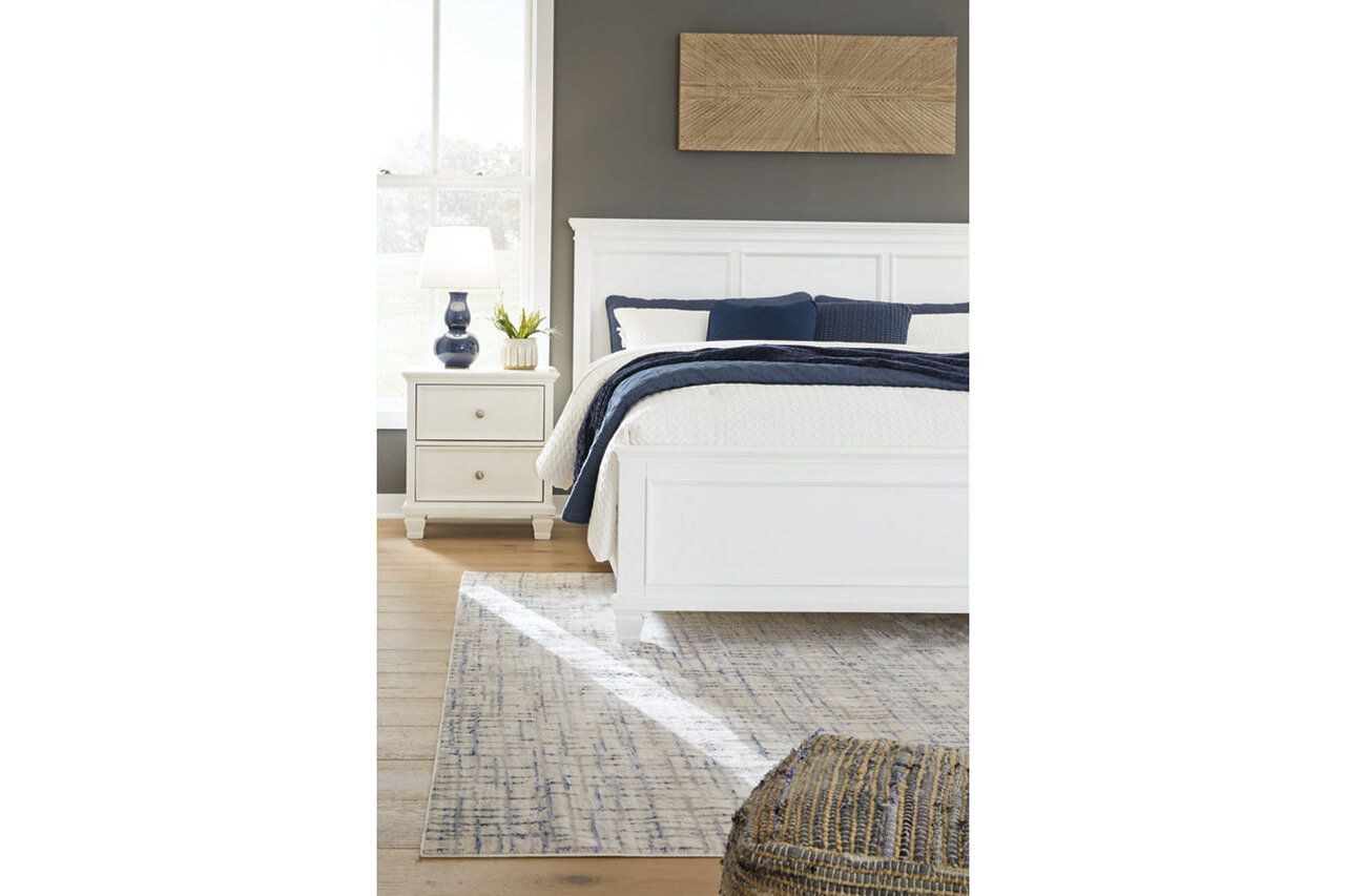 Fortman White King Panel Bed B680B4