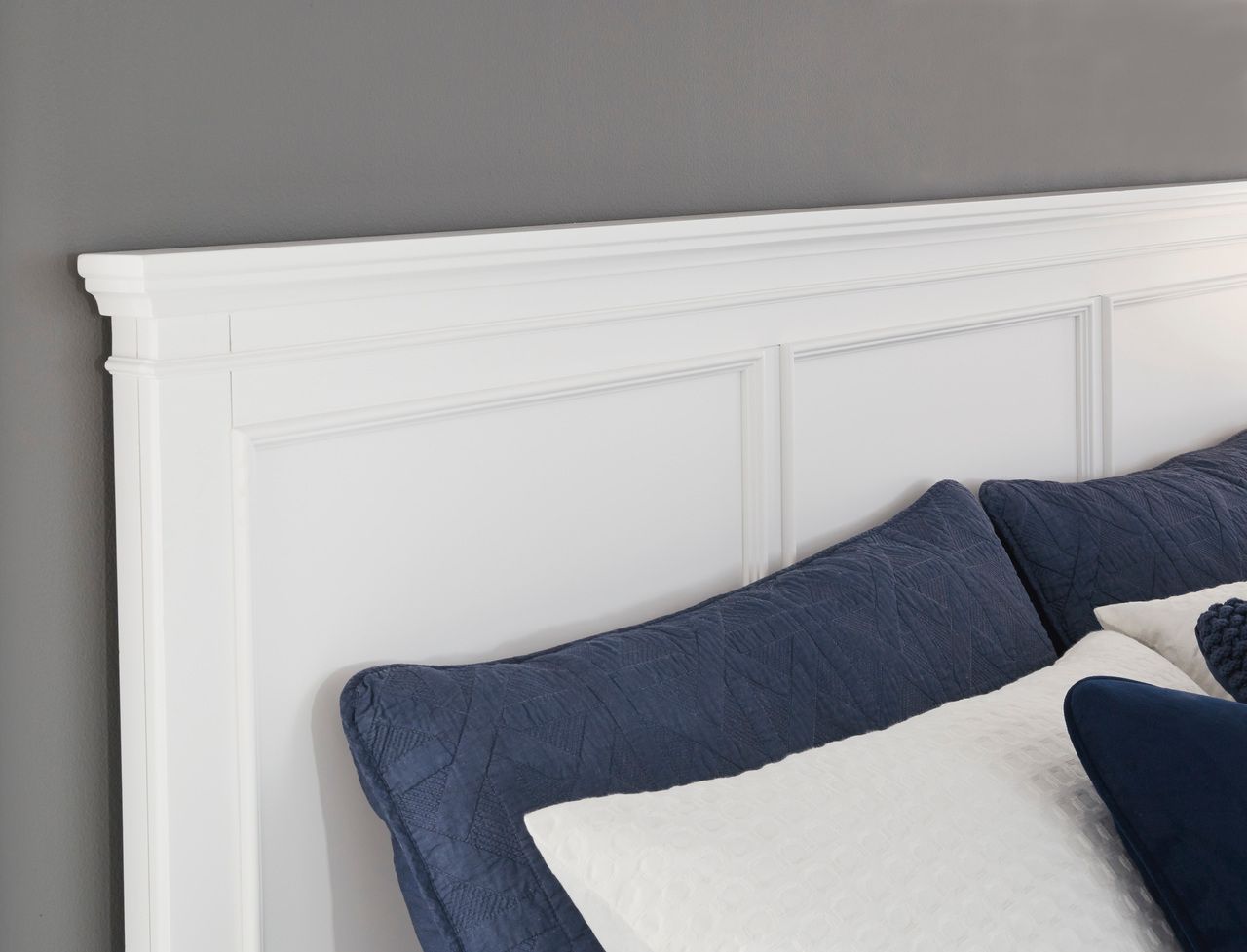 Fortman White California King Panel Bed B680B5