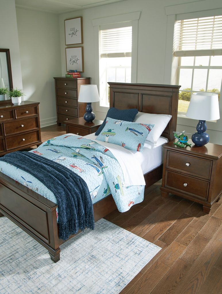 Danabrin Rich Brown Cherry Twin Panel Bed B685B6