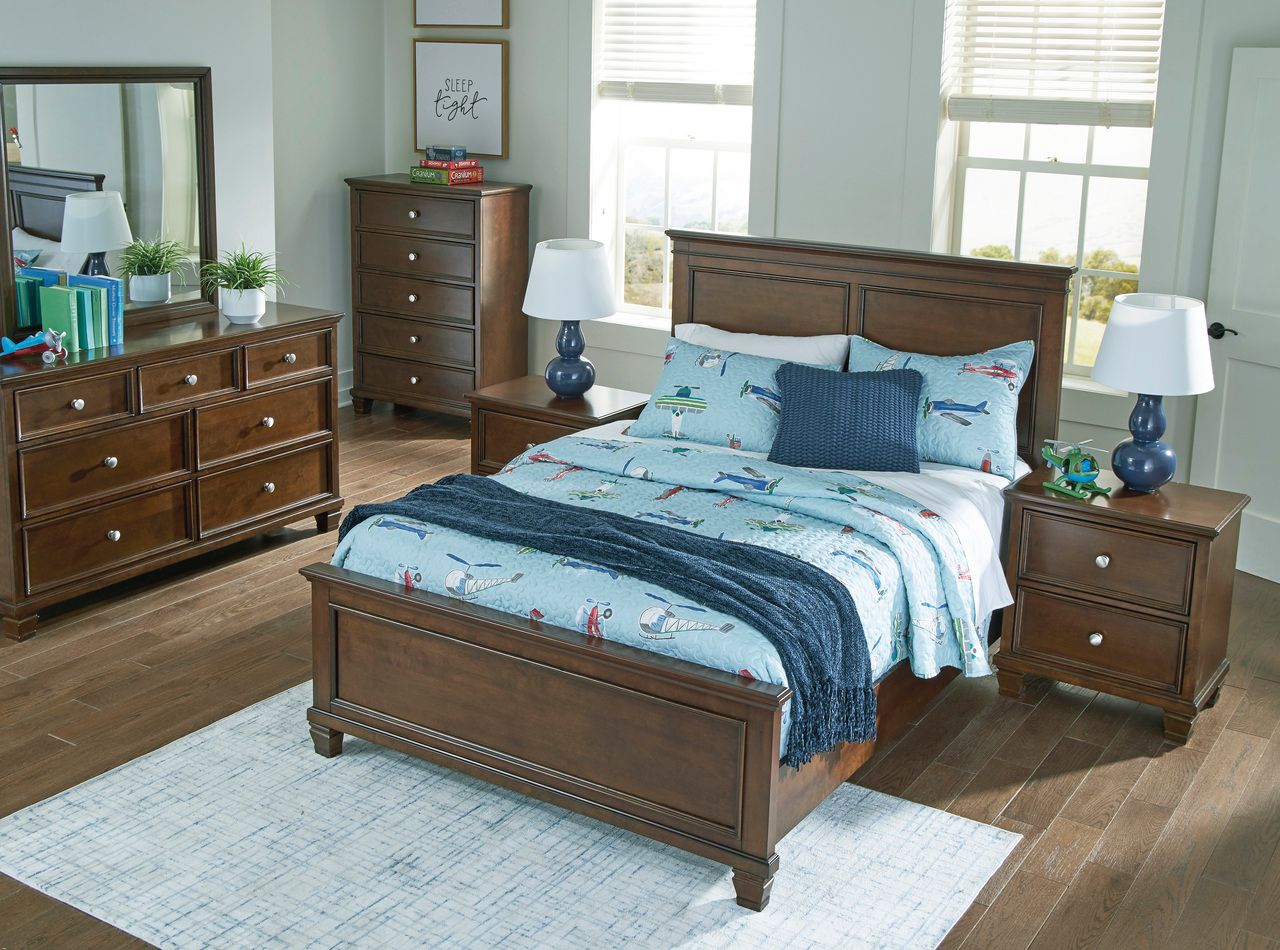 Danabrin Rich Brown Cherry Full Panel Bed B685B8