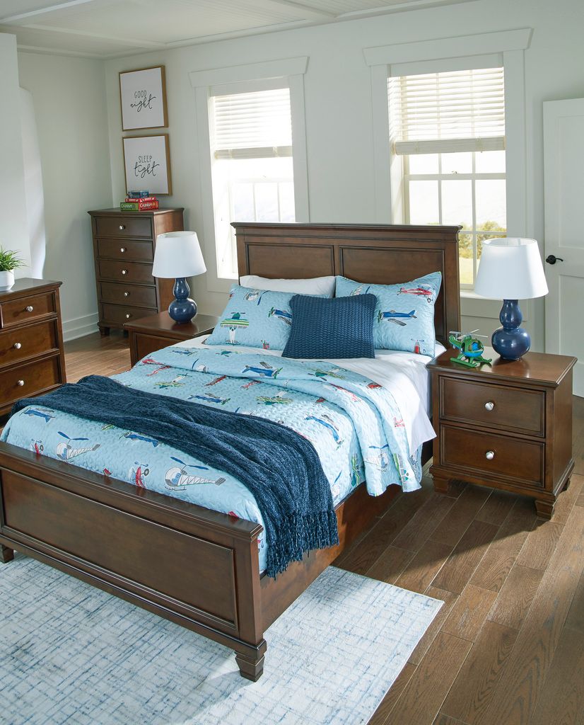 Danabrin Rich Brown Cherry Full Panel Bed B685B8
