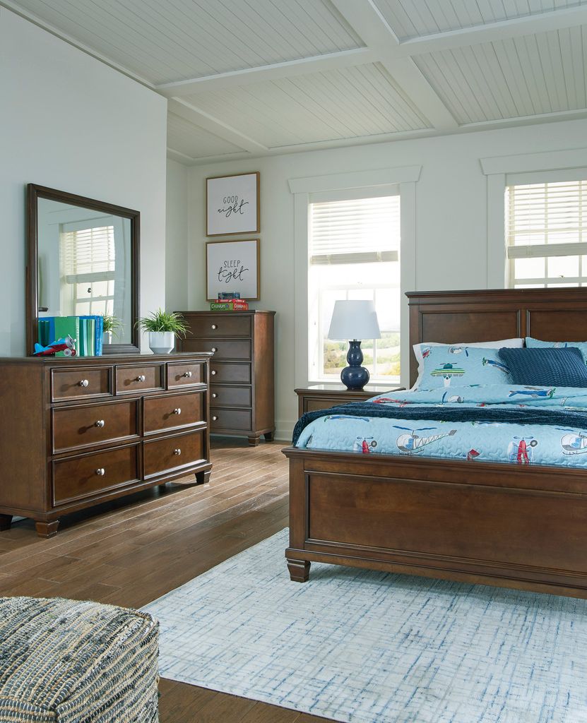 Danabrin Rich Brown Cherry Full Panel Bed B685B8