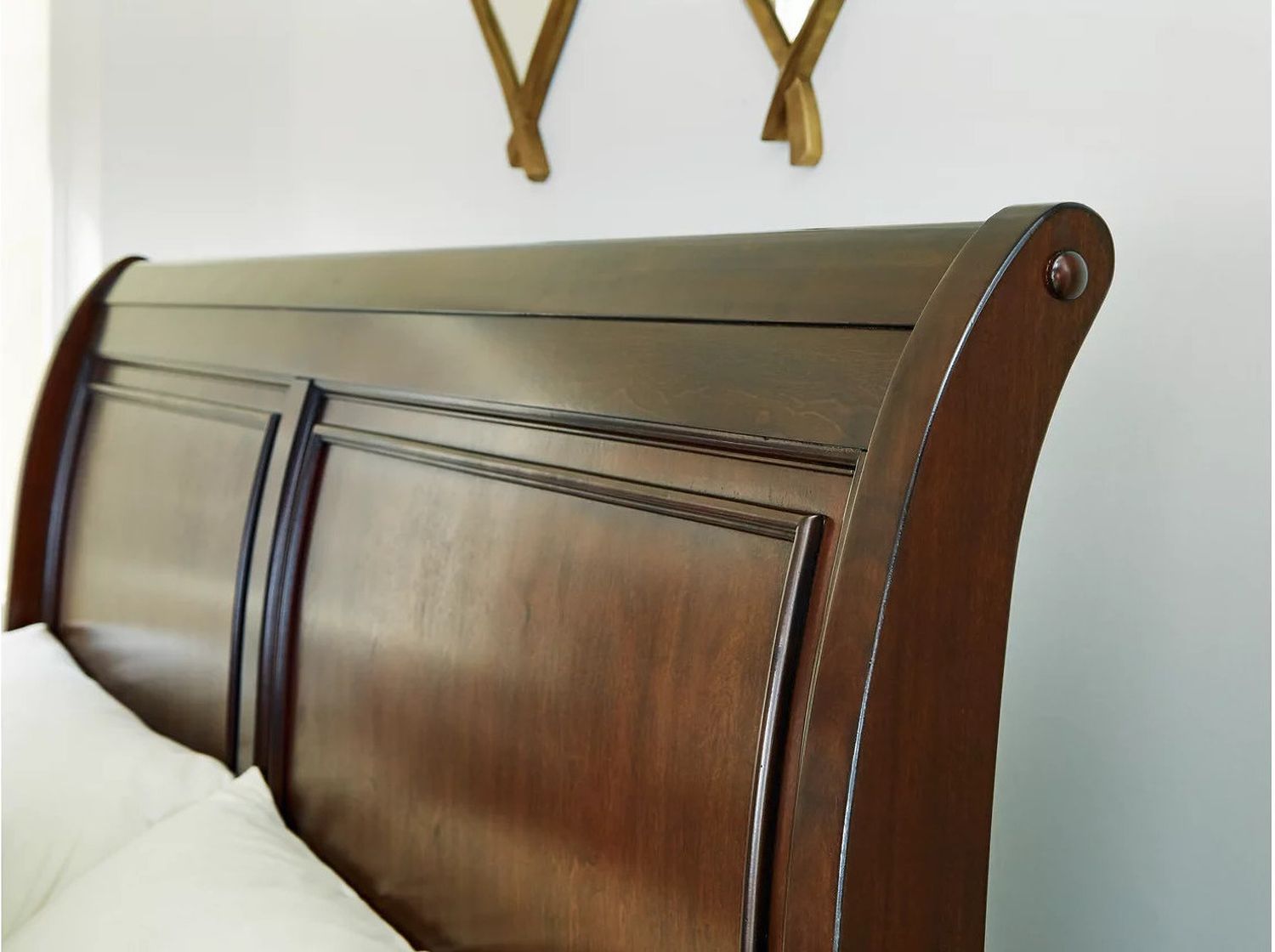 Trellington Queen Sleigh Storage Bed In Brown B716B1