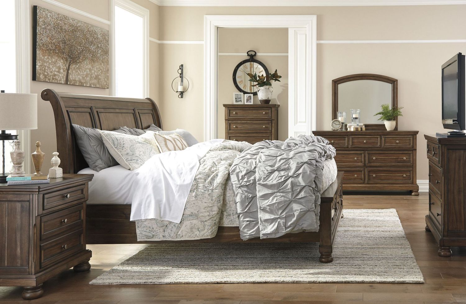 Flynnter Medium Brown Bedroom Mirror B71936