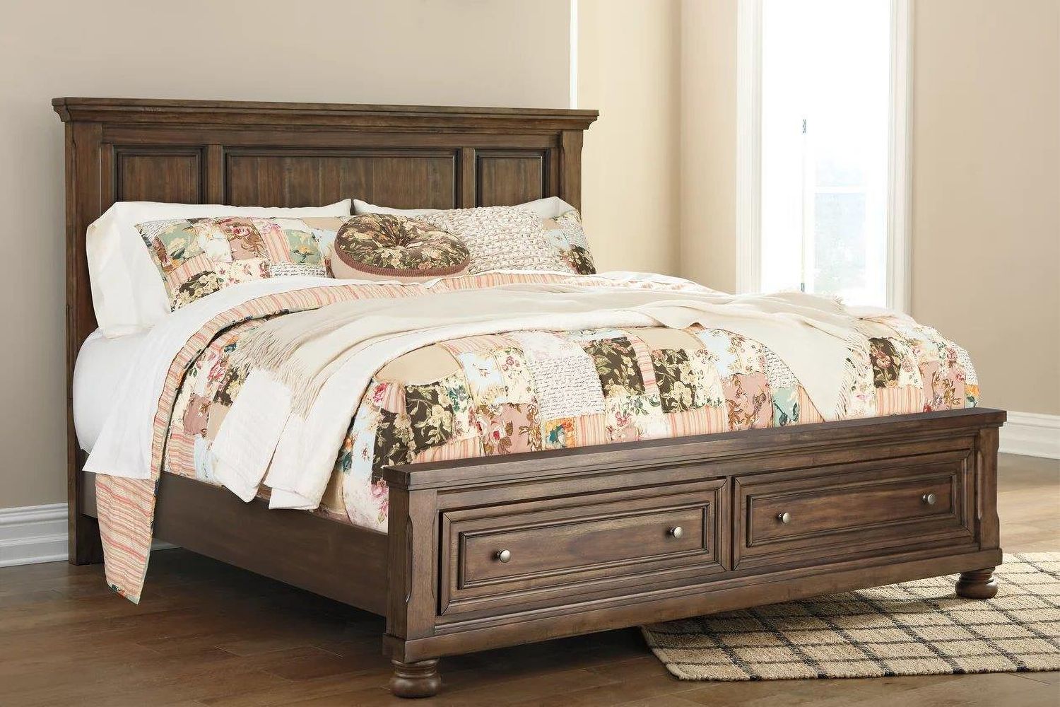 Flynnter King Sleigh Bed In Medium Brown B719B23