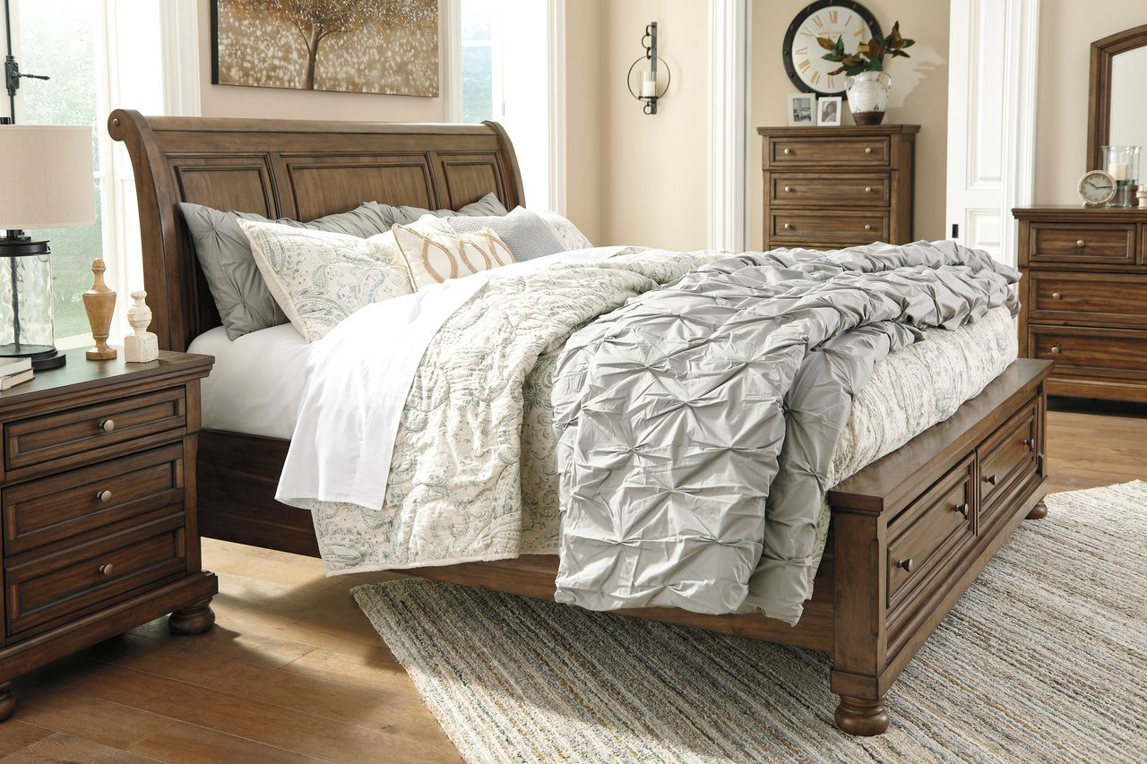 Flynnter King Sleigh Bed In Medium Brown B719B23