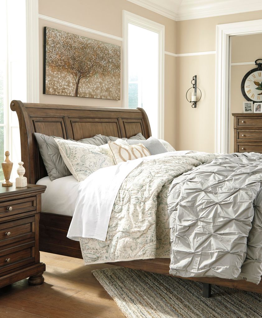 Flynnter King Sleigh Bed In Medium Brown B719B23