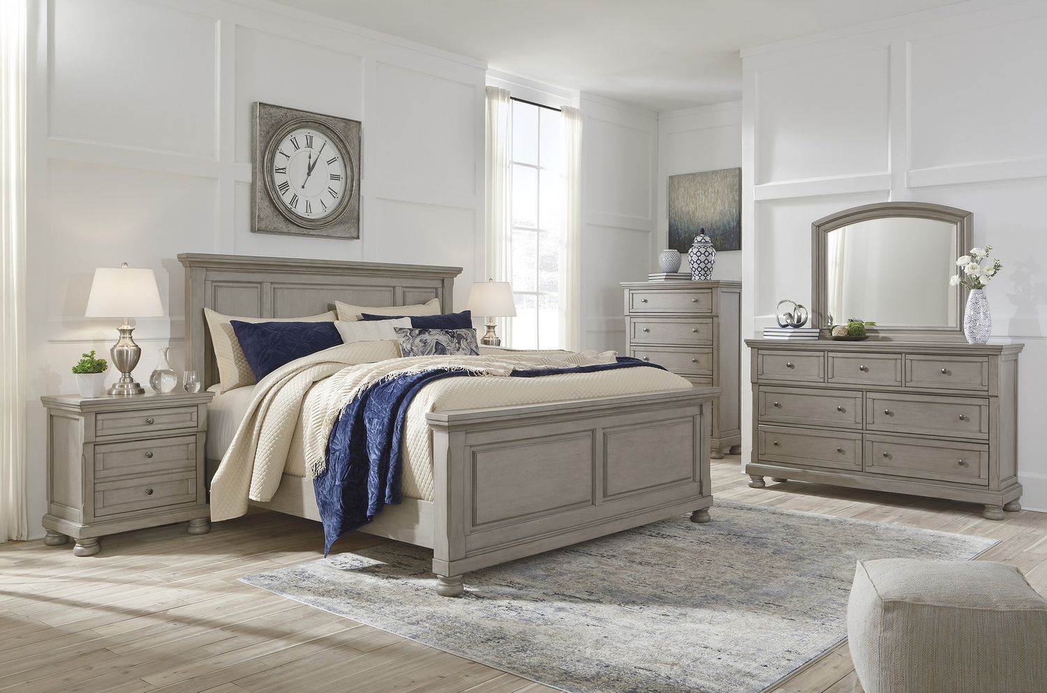 Lettner Light Gray 7 Drawer Dresser B73331