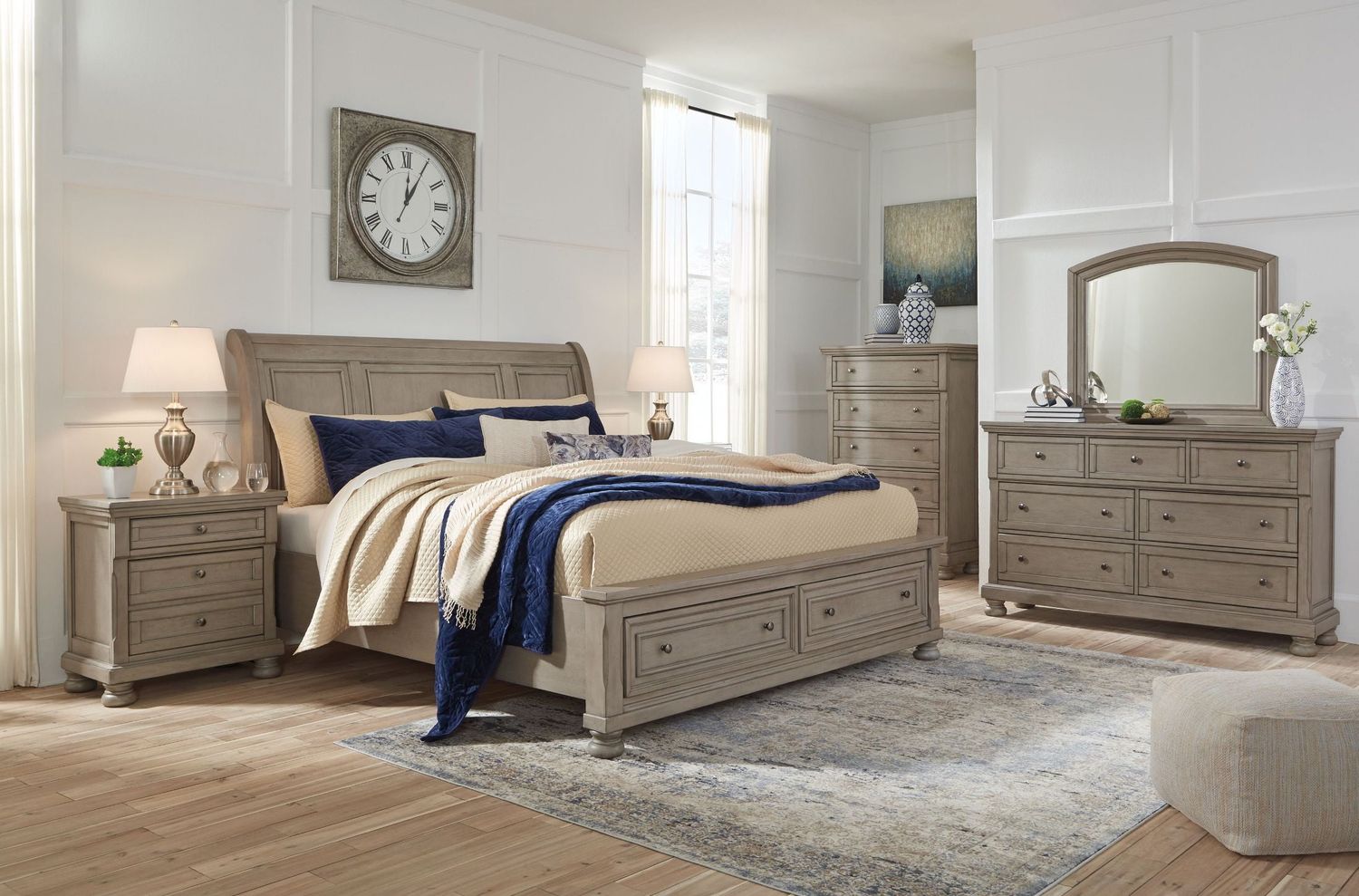 Lettner Light Gray Bedroom Mirror B73336