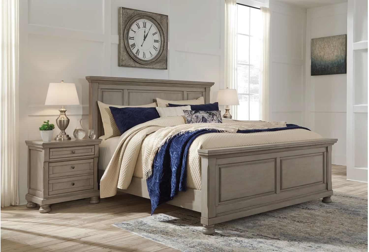 Lettner Light Gray Queen Panel Bed B733B2
