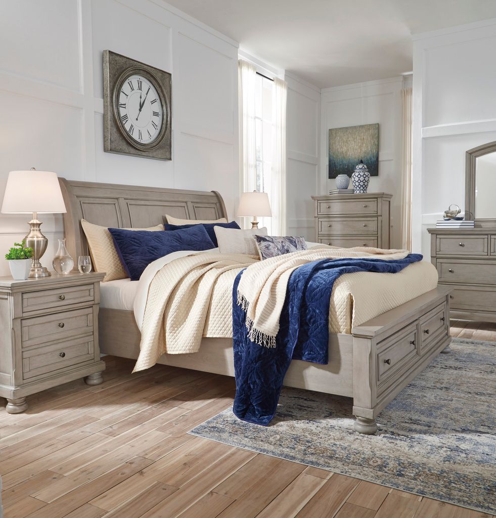Lettner King Sleigh Bed In Light Gray B733B34