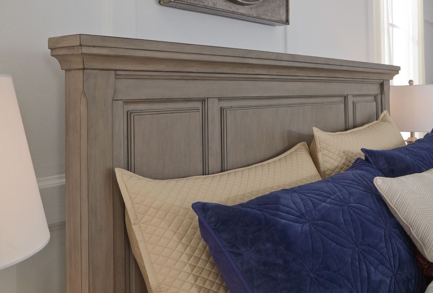 Lettner Light Gray King Panel Bed B733B6