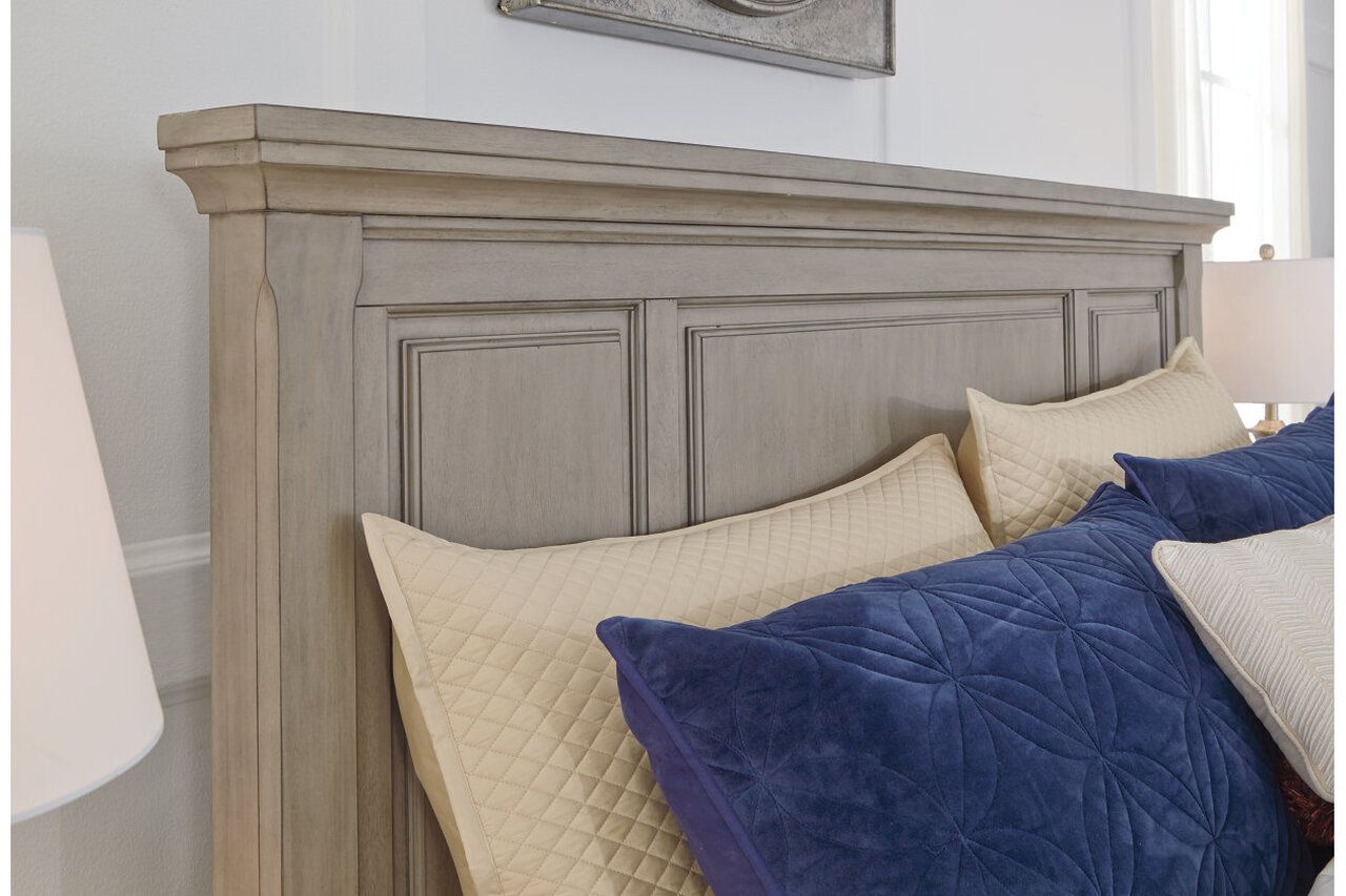 Lettner Light Gray King Panel Bed B733B6