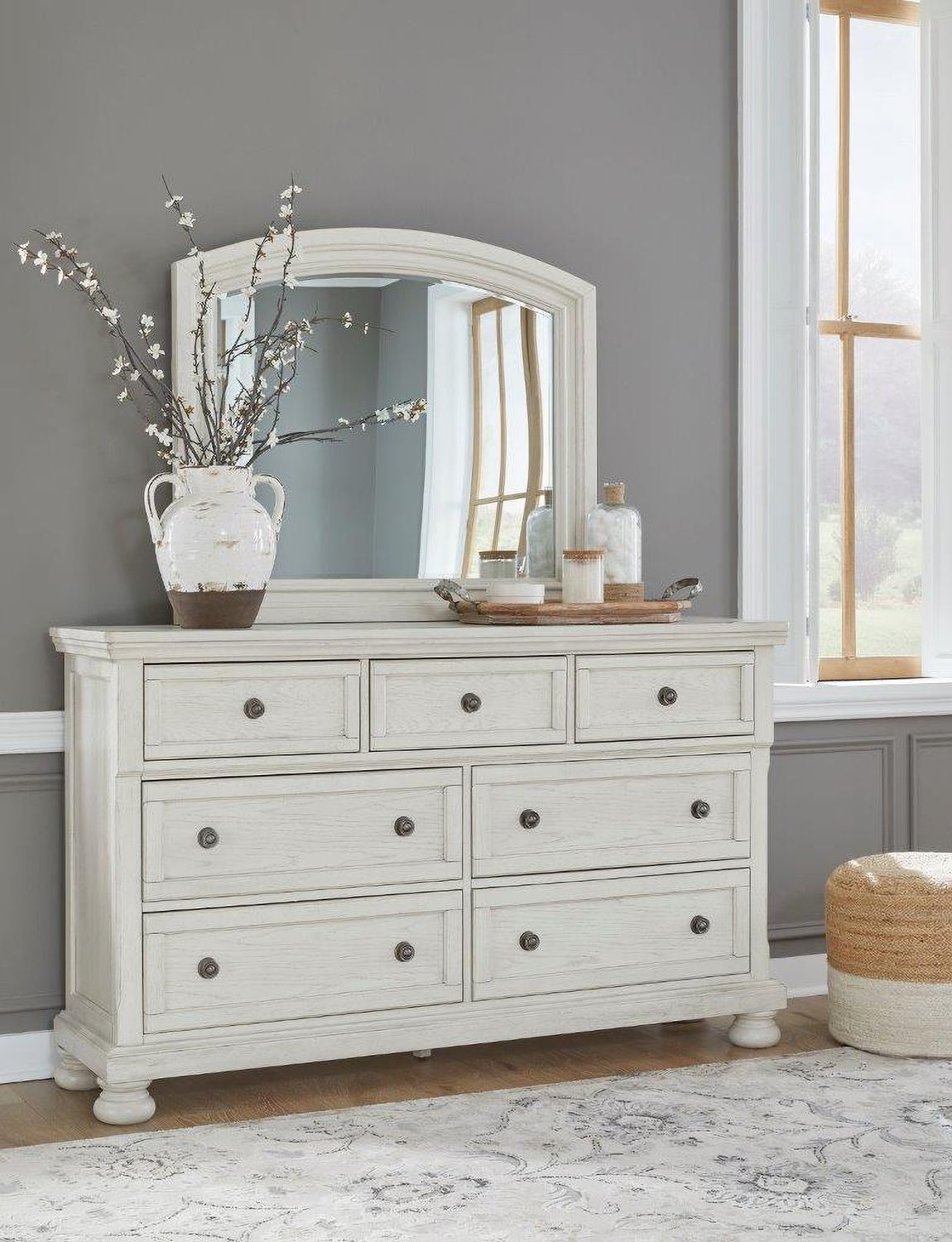 Robbinsdale Antique 7 Drawer White Dresser B74231