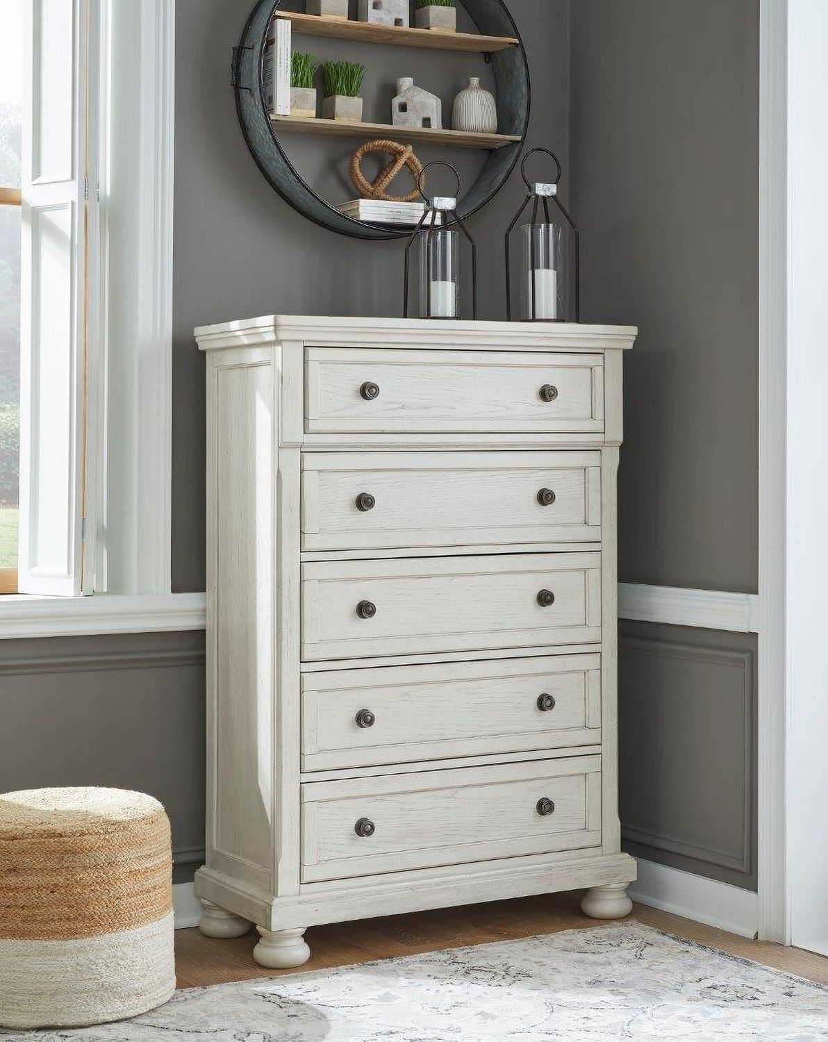 Robbinsdale Antique White Five Drawer Chest B74246