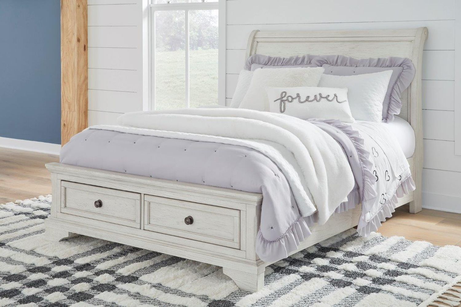 Robbinsdale Antique White Full Sleigh Storage Bed B742B13