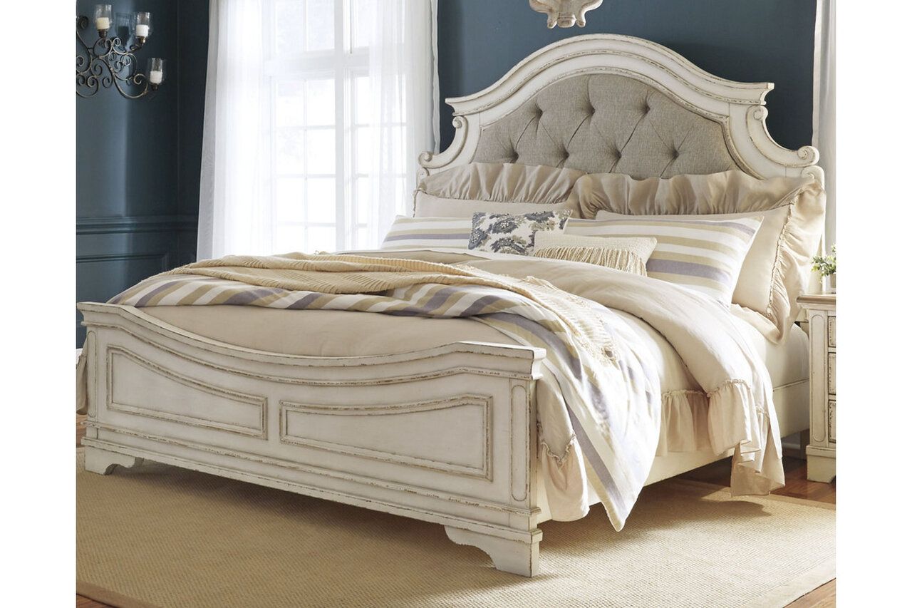 Robbinsdale Antique White California King Panel Bed B742B7
