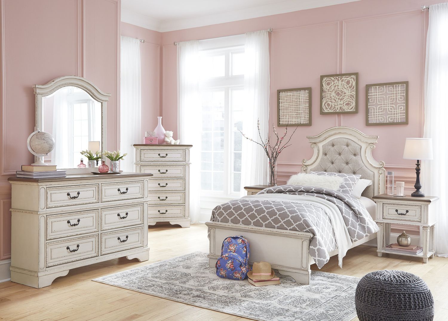 Realyn Two Tone Youth Dresser B74321
