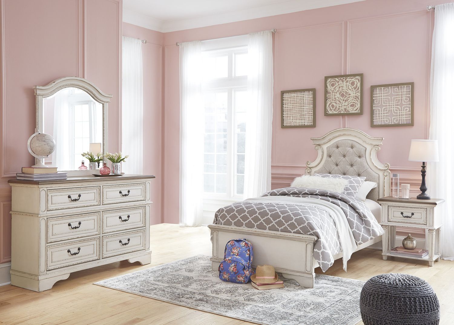 Realyn Two Tone Youth Dresser B74321