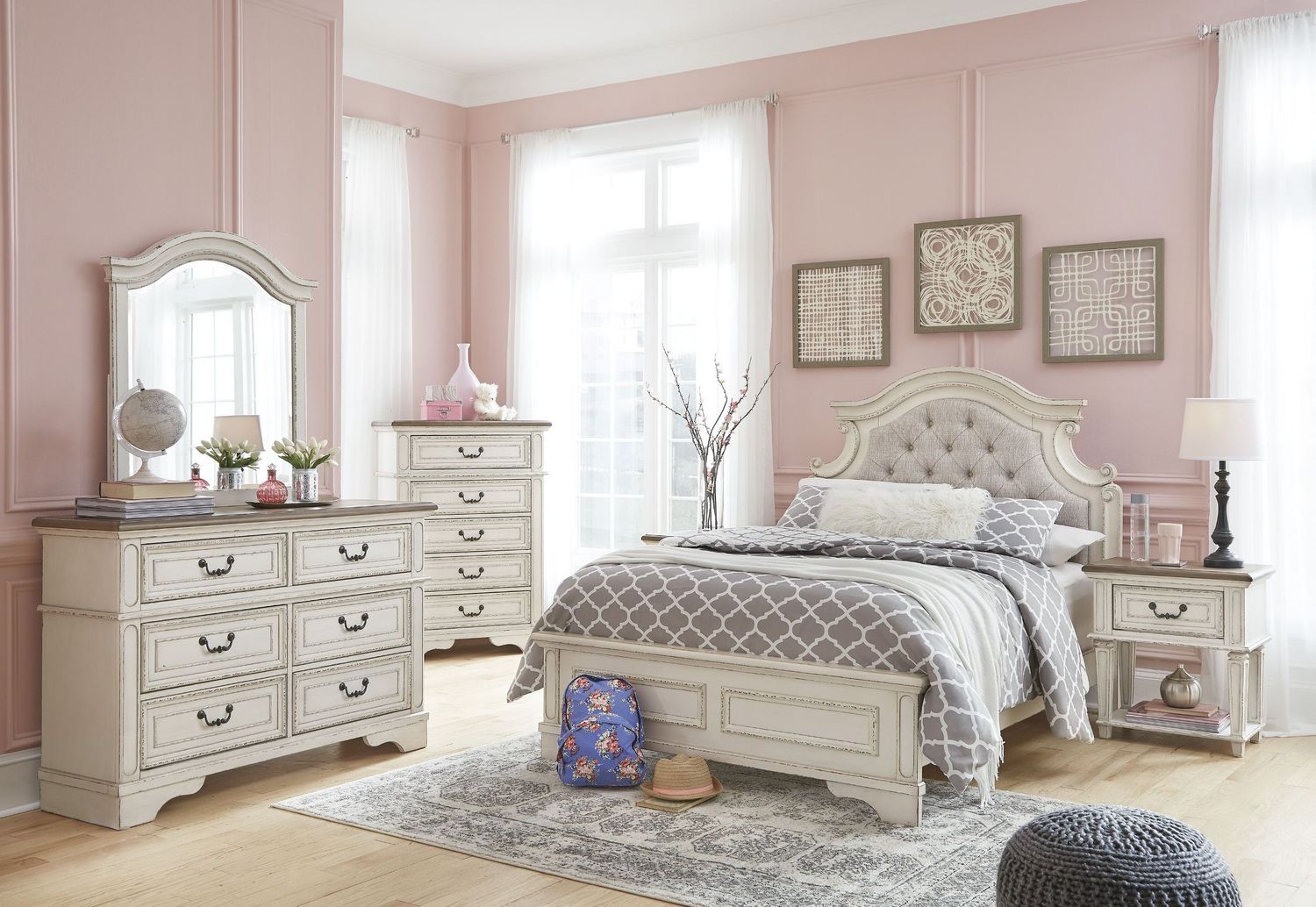 Realyn Two Tone Youth Mirror B74326
