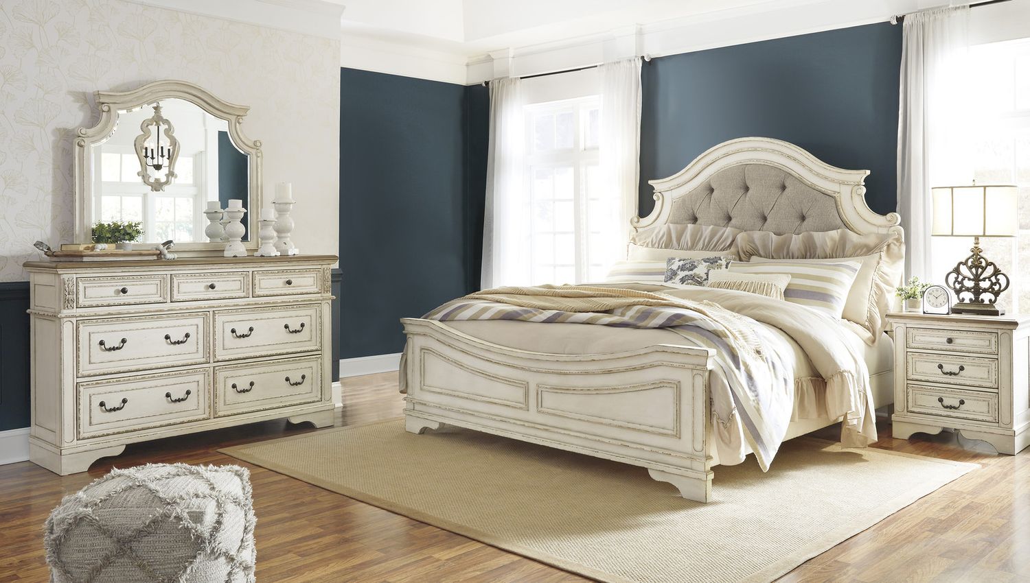 Realyn Two Tone Bedroom Mirror B74336