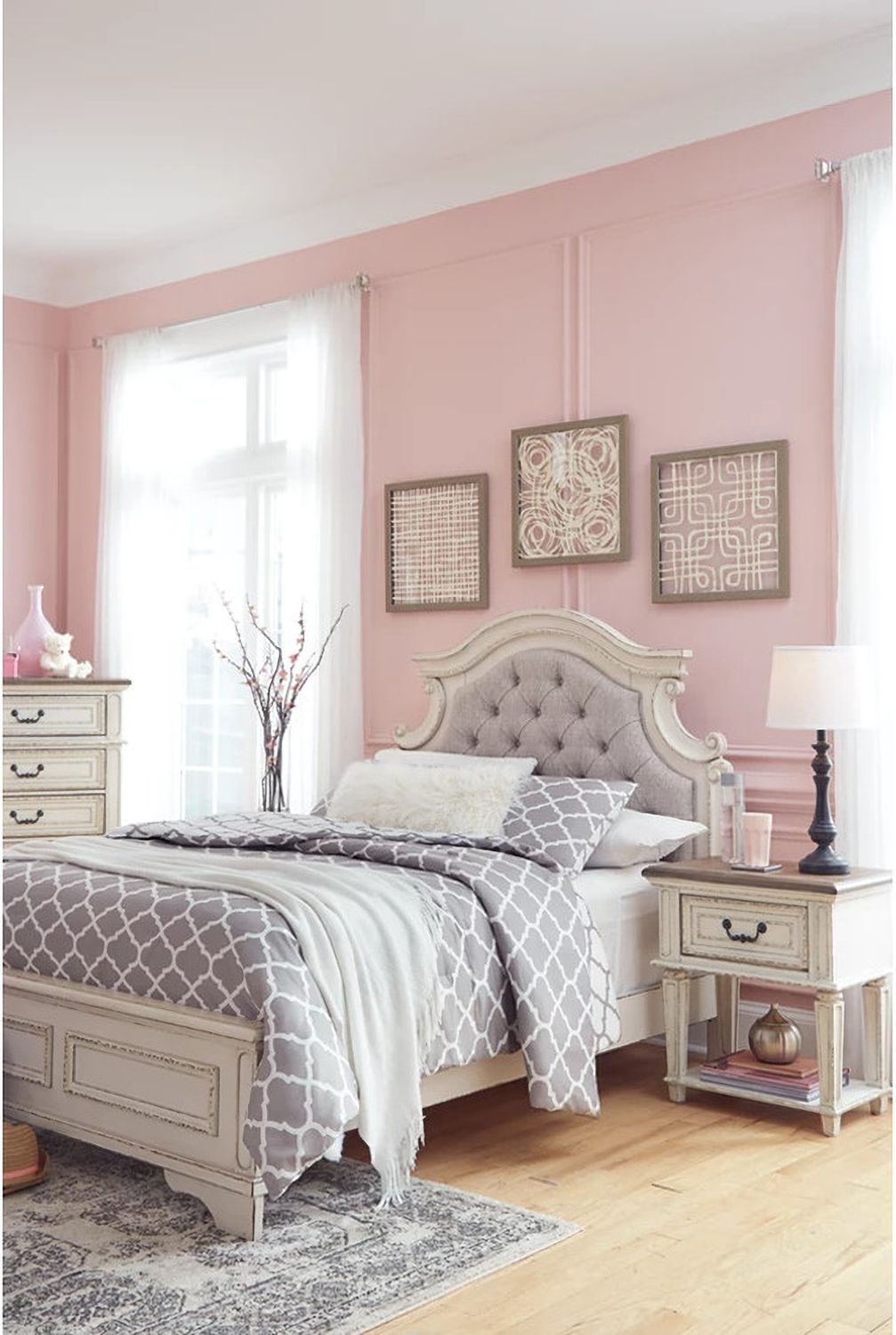 Realyn Two Tone Full Upholstered Panel Bed B743B14