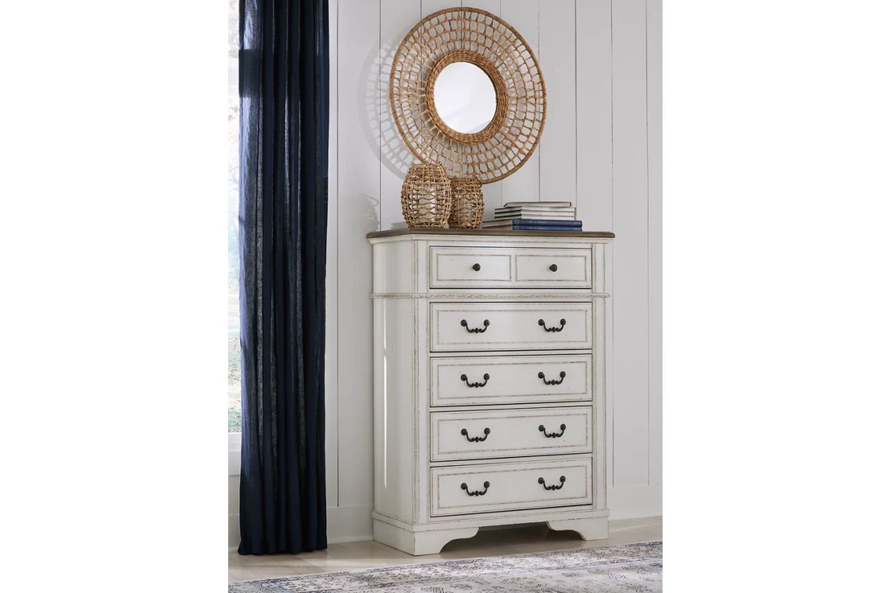 Blendon Chest of Drawers In Two-tone B74746