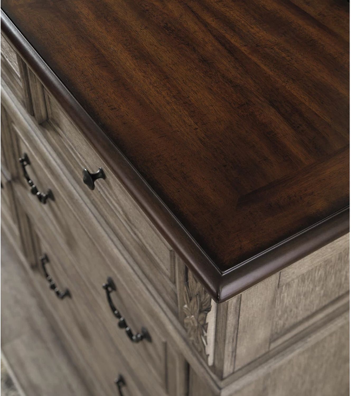 Lodenbay Two-tone Dresser B75131