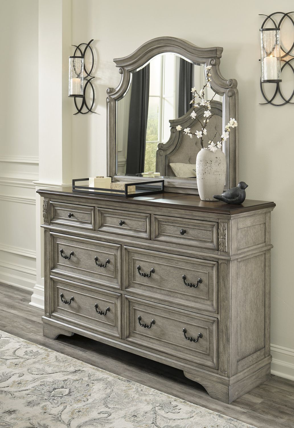 Lodenbay Two-tone Dresser B75131