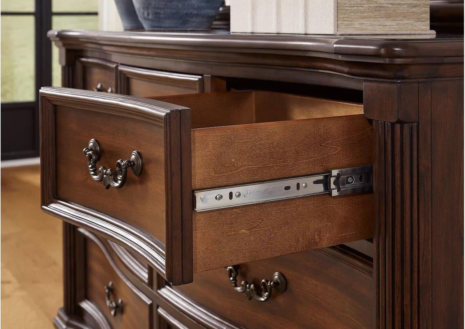 Lavinton Dresser In Brown B76431