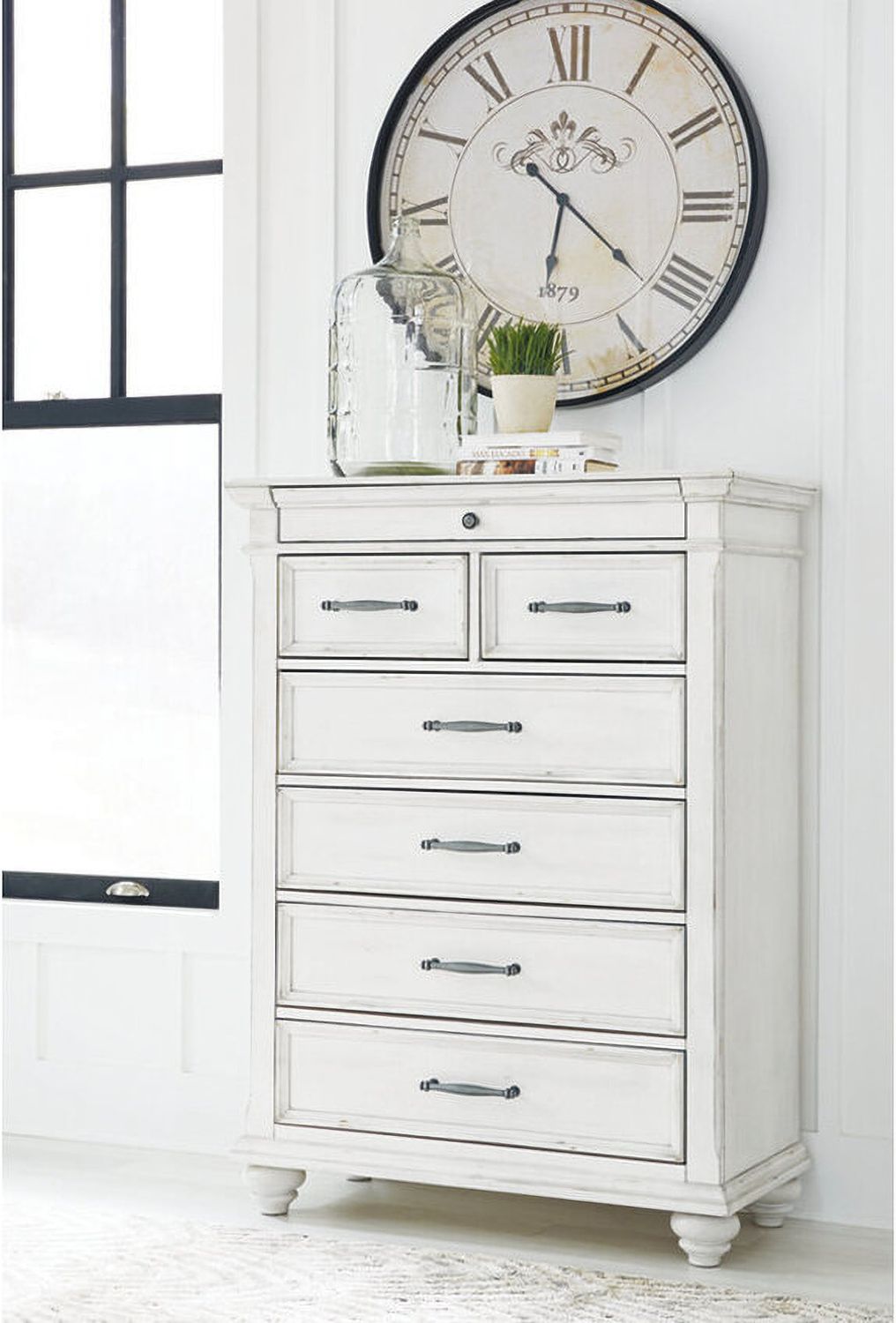 Kanwyn Whitewash Chest B77746