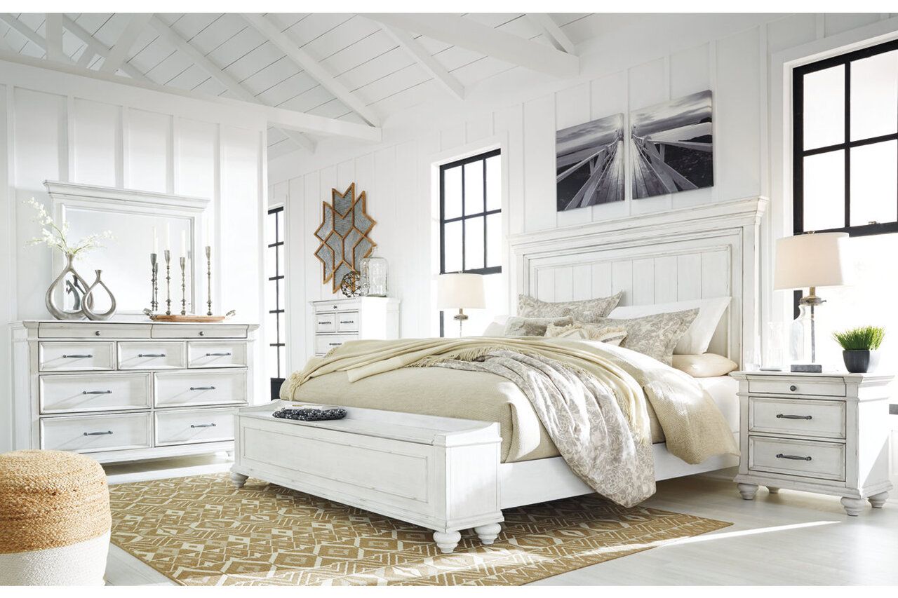 Kanwyn California King Panel Bed In White Wash B777B11