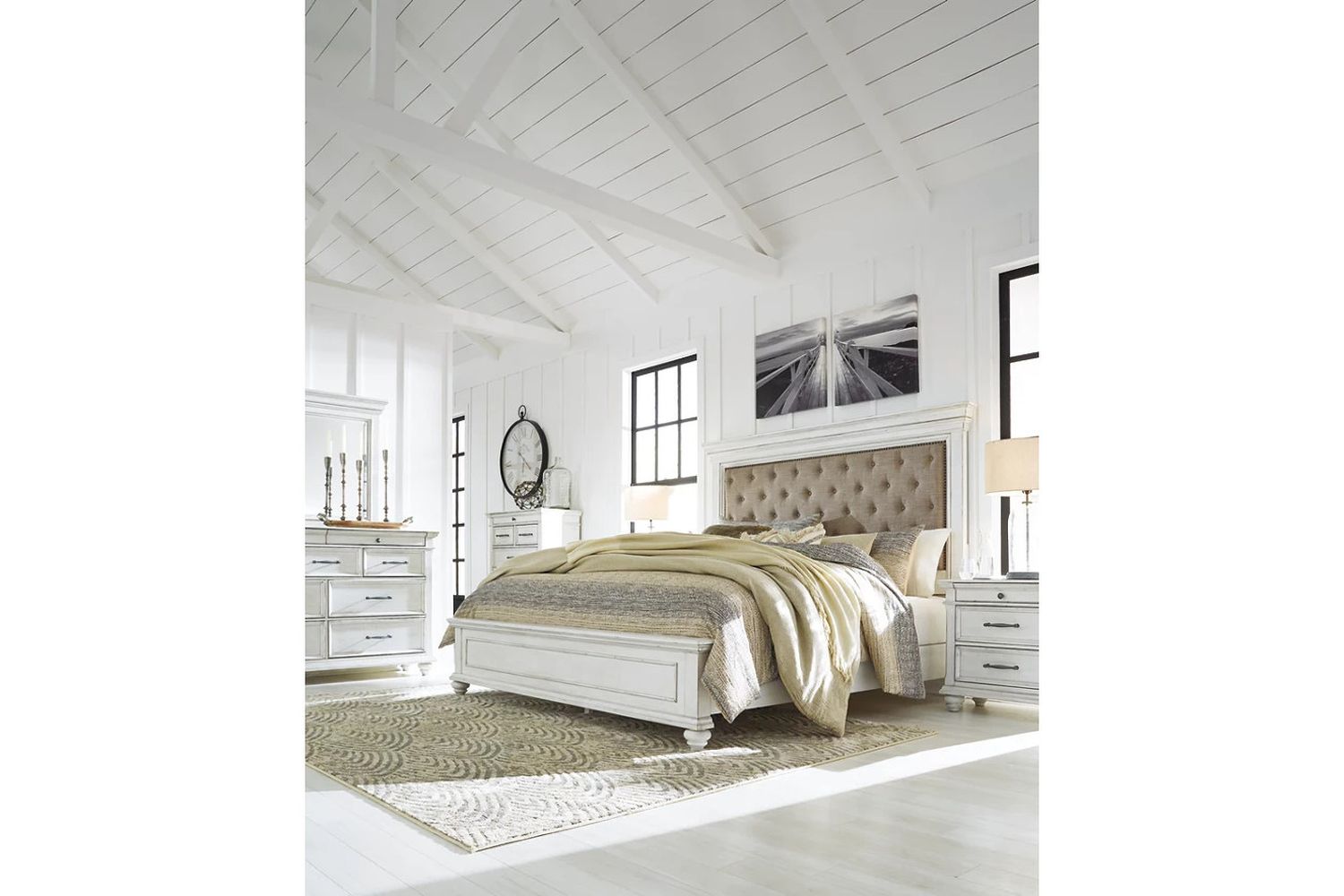 Kanwyn California King Panel Bed In White Wash B777B13