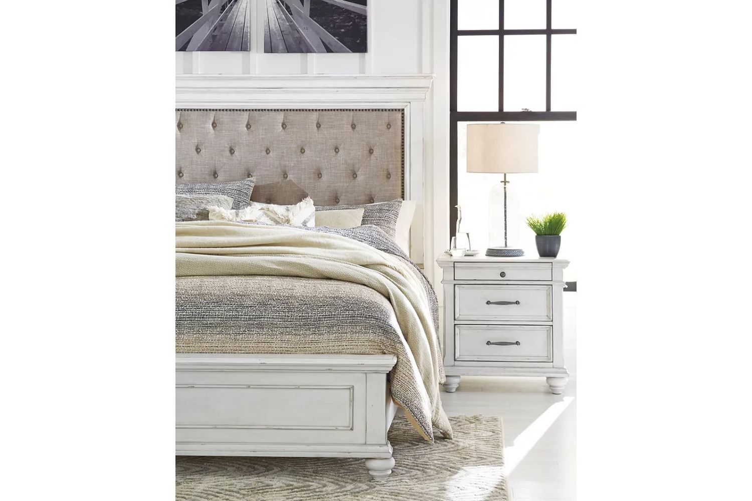 Kanwyn California King Panel Bed In White Wash B777B13