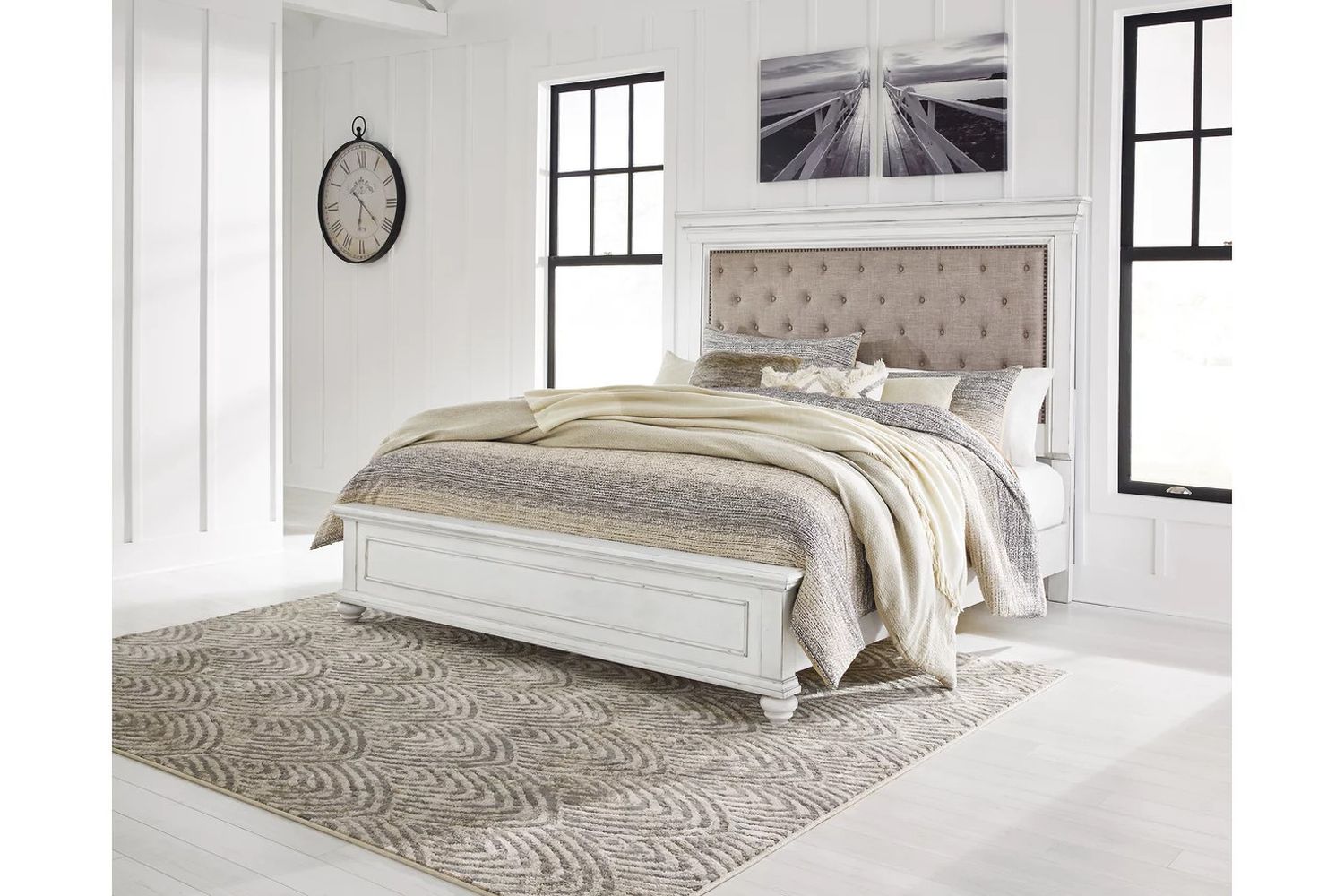 Kanwyn Queen Panel Bed In White Wash B777B4