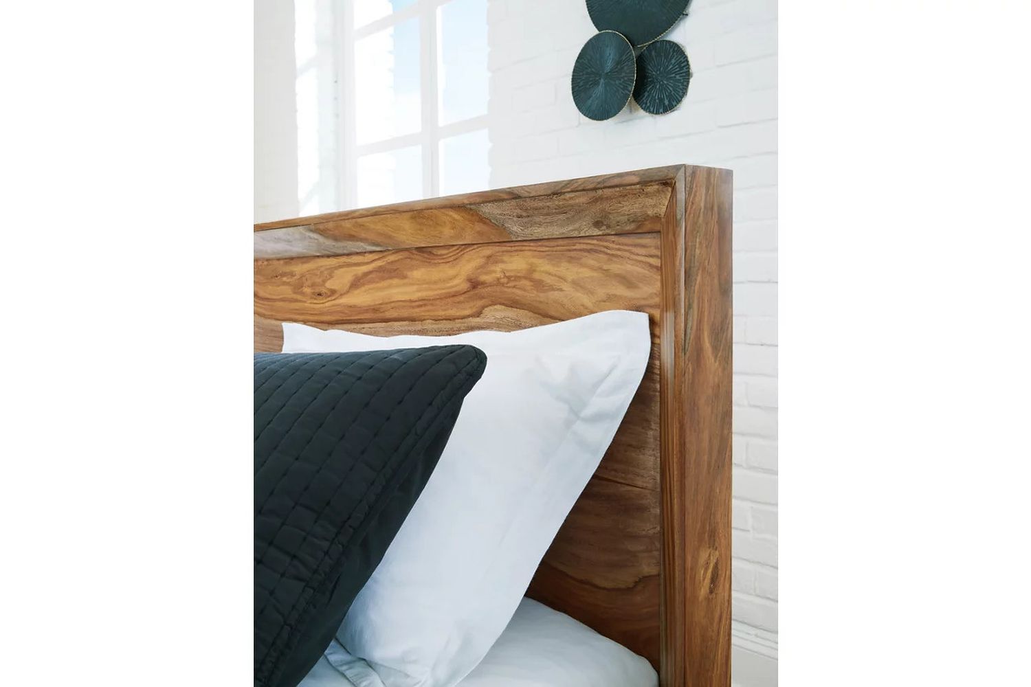 Dressonni California King Panel Bed In Brown B790B5