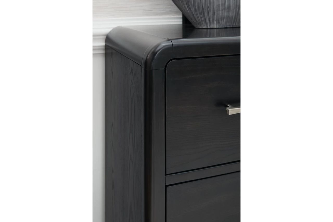Rowanbeck Dresser In Black B82131