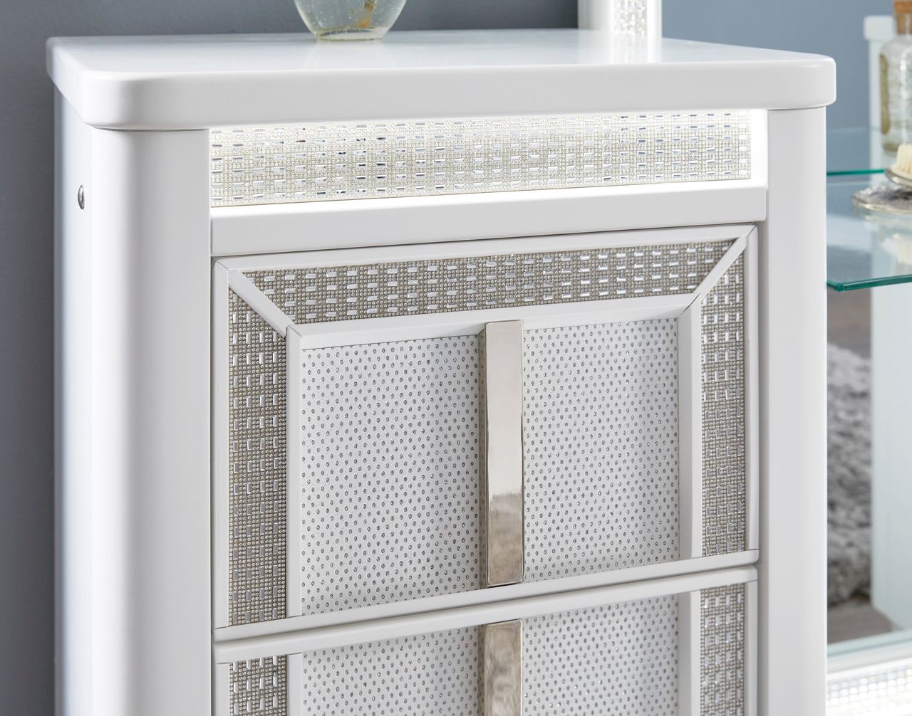 Chalanna Vanity In White B82222