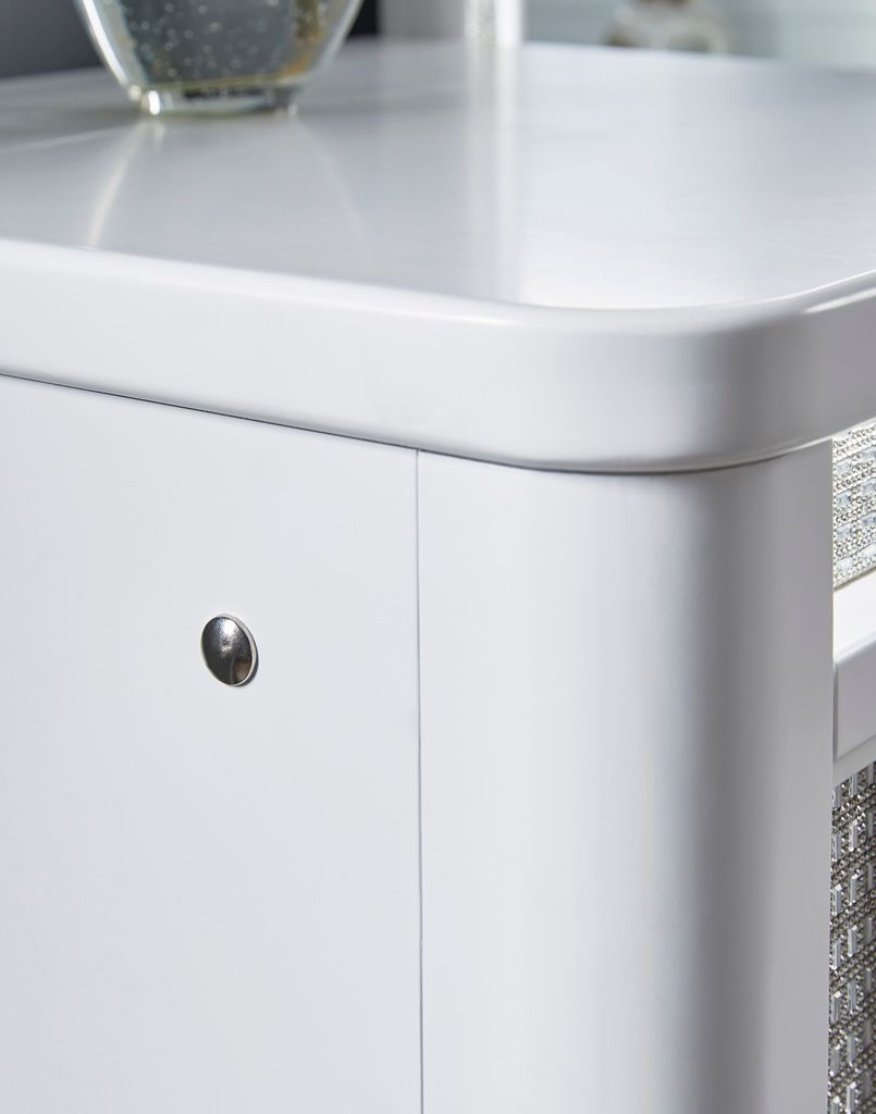 Chalanna Vanity In White B82222