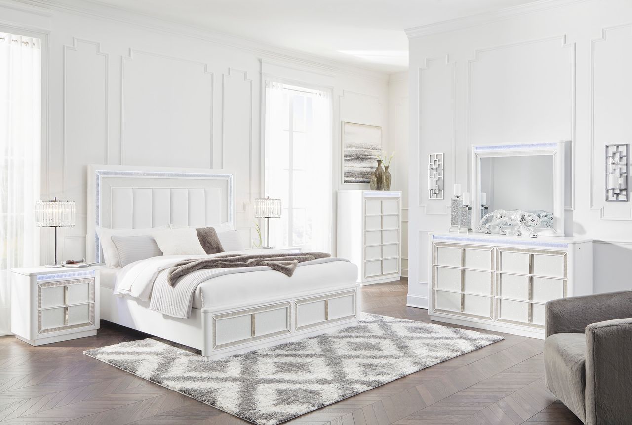 Chalanna Dresser In White B82231
