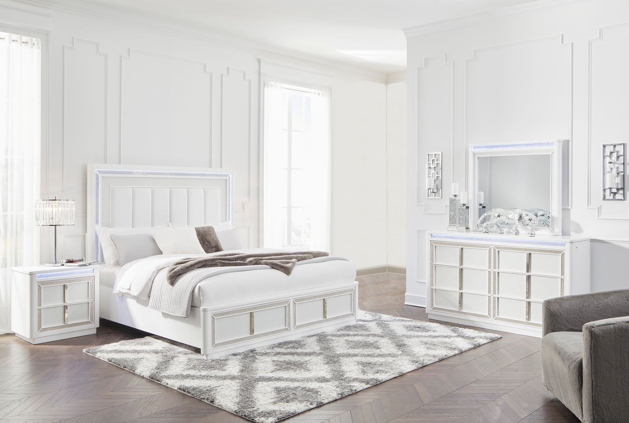 Chalanna Dresser In White B82231